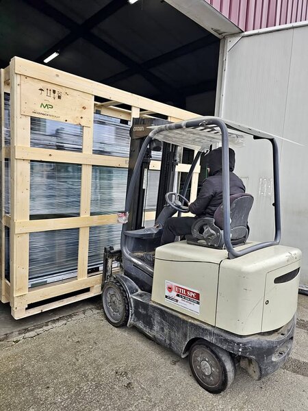 Stivuitor electric 2.5 t